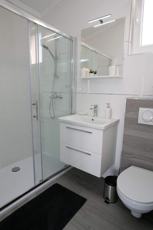 Apartments Sun Dance With Heated Pool Novalja Zewnętrze zdjęcie