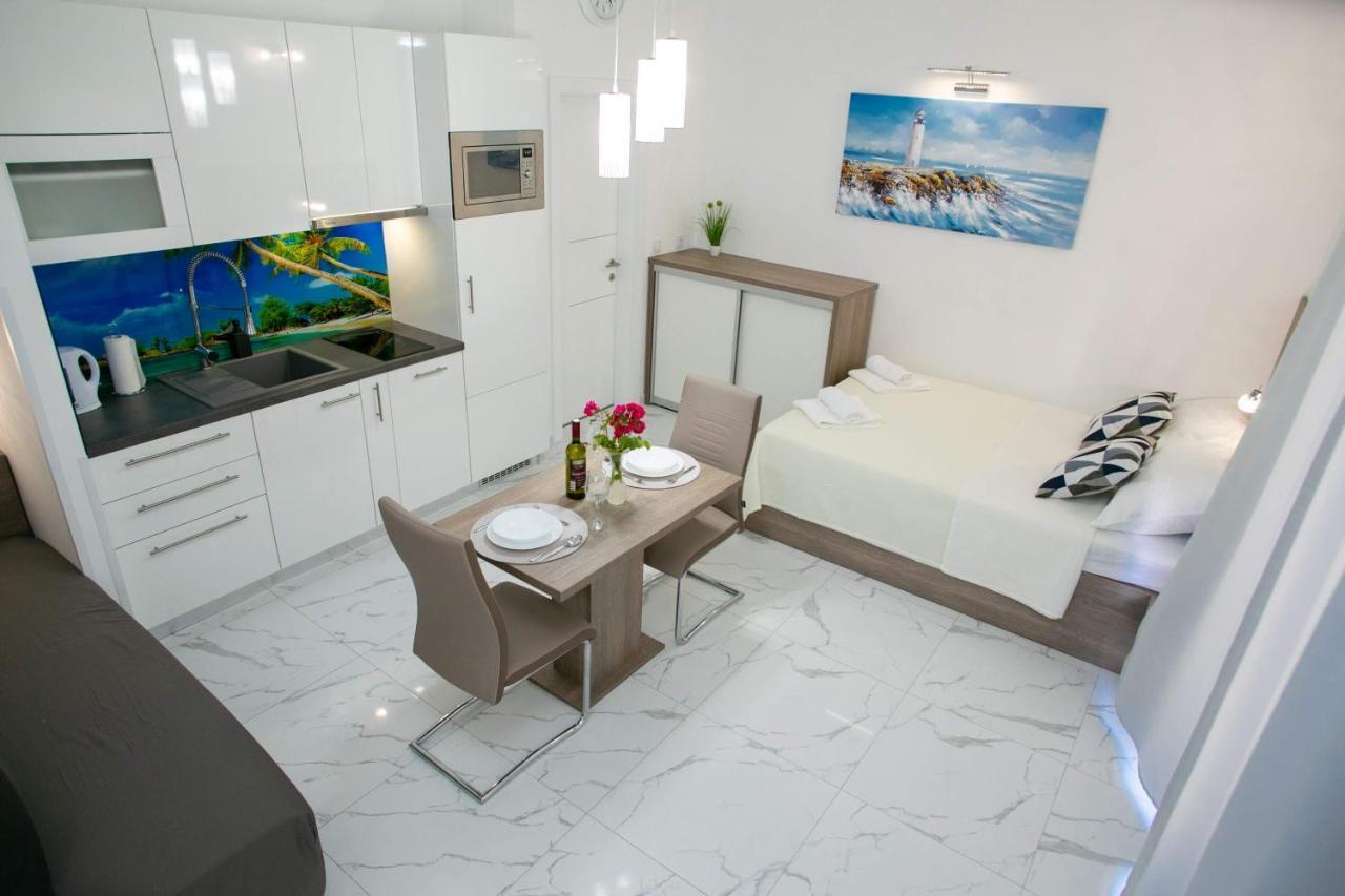 Apartments Sun Dance With Heated Pool Novalja Zewnętrze zdjęcie
