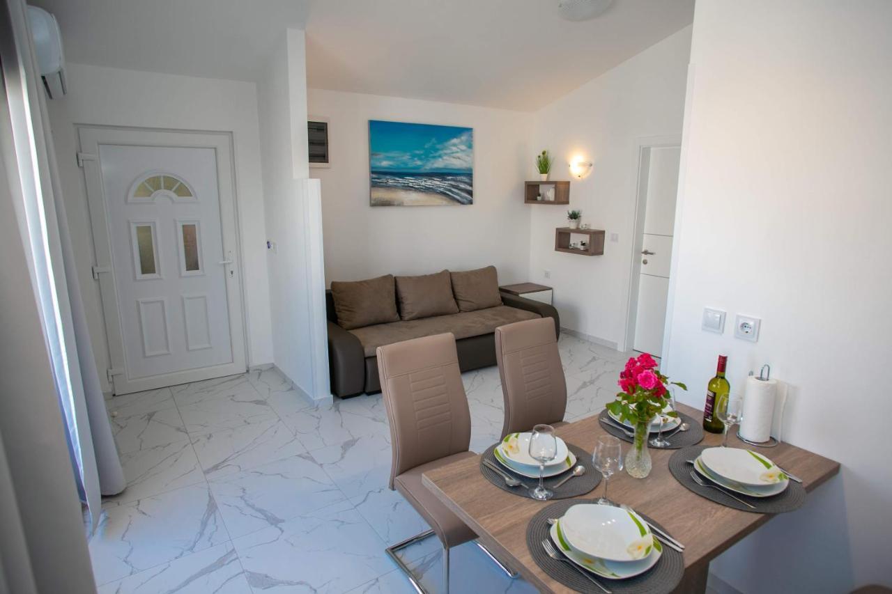 Apartments Sun Dance With Heated Pool Novalja Zewnętrze zdjęcie