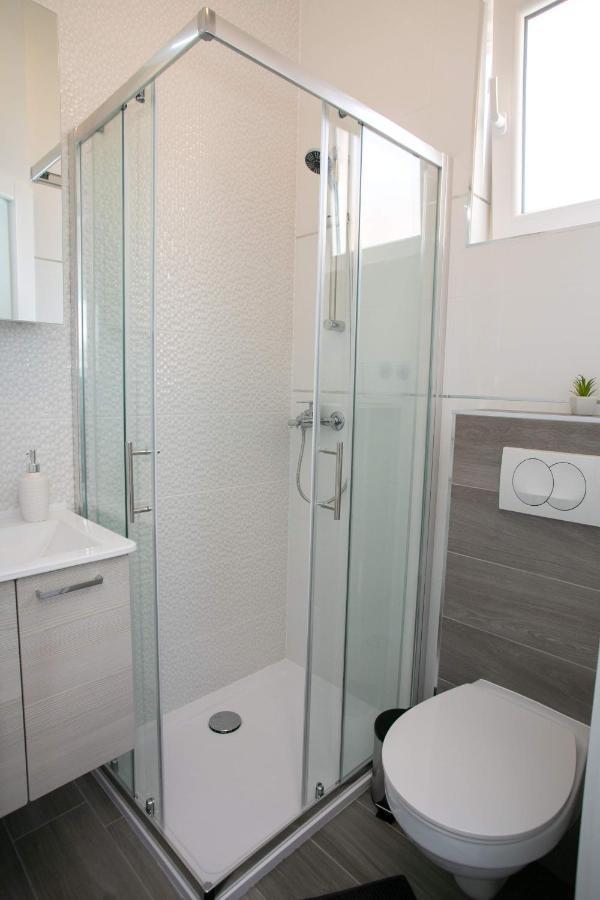 Apartments Sun Dance With Heated Pool Novalja Zewnętrze zdjęcie