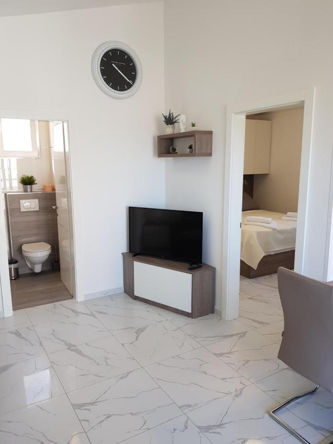 Apartments Sun Dance With Heated Pool Novalja Zewnętrze zdjęcie