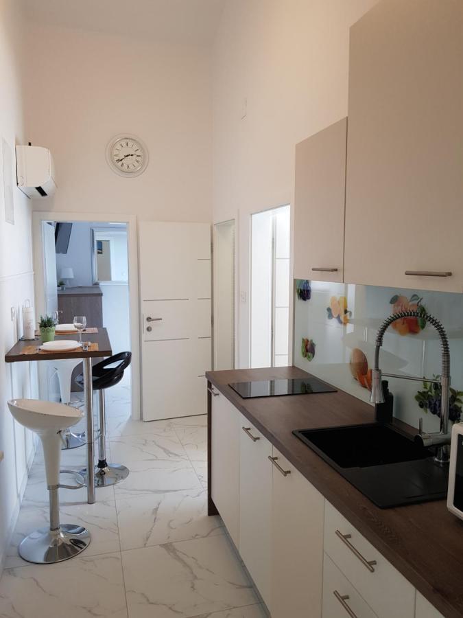 Apartments Sun Dance With Heated Pool Novalja Zewnętrze zdjęcie