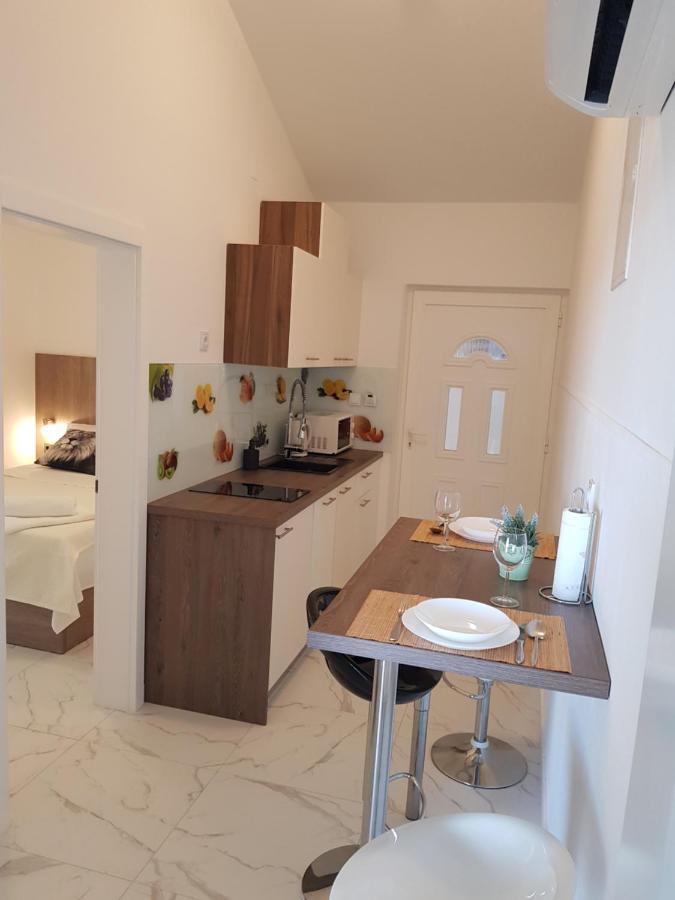 Apartments Sun Dance With Heated Pool Novalja Zewnętrze zdjęcie